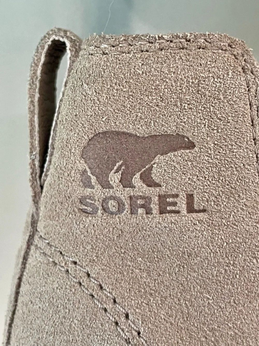 Sorel Women's Evie II Chelsea Suede Ankle Boots Size 9 Caribou Buff & Gum Tan